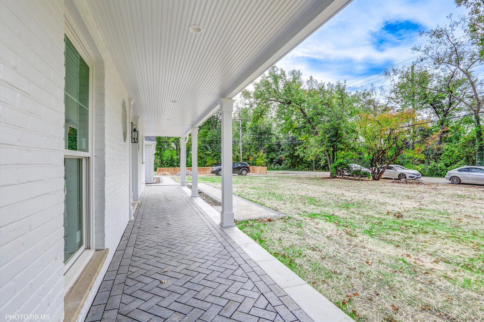 707 Brierhill Road, Deerfield, IL 60015