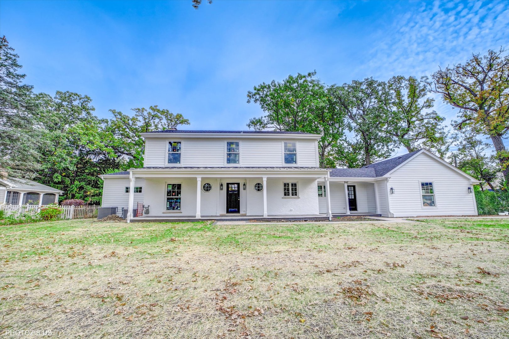 707 Brierhill Road, Deerfield, IL 60015