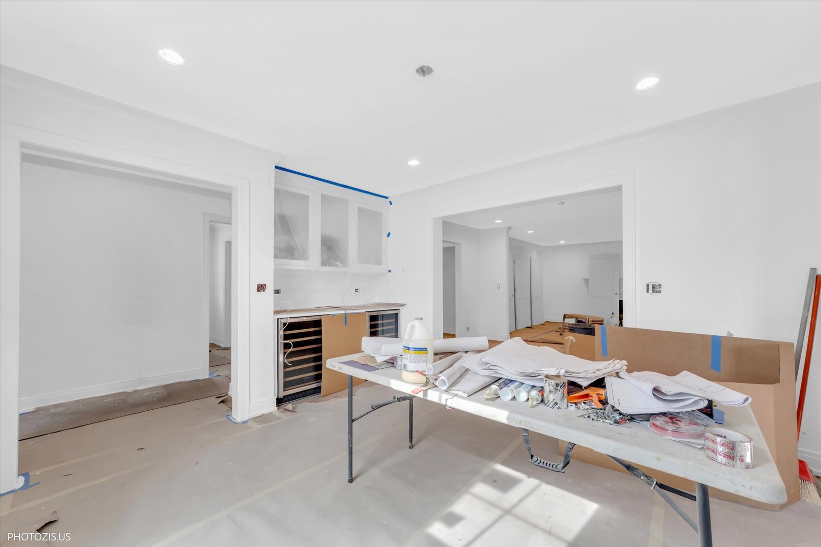 707 Brierhill Road, Deerfield, IL 60015