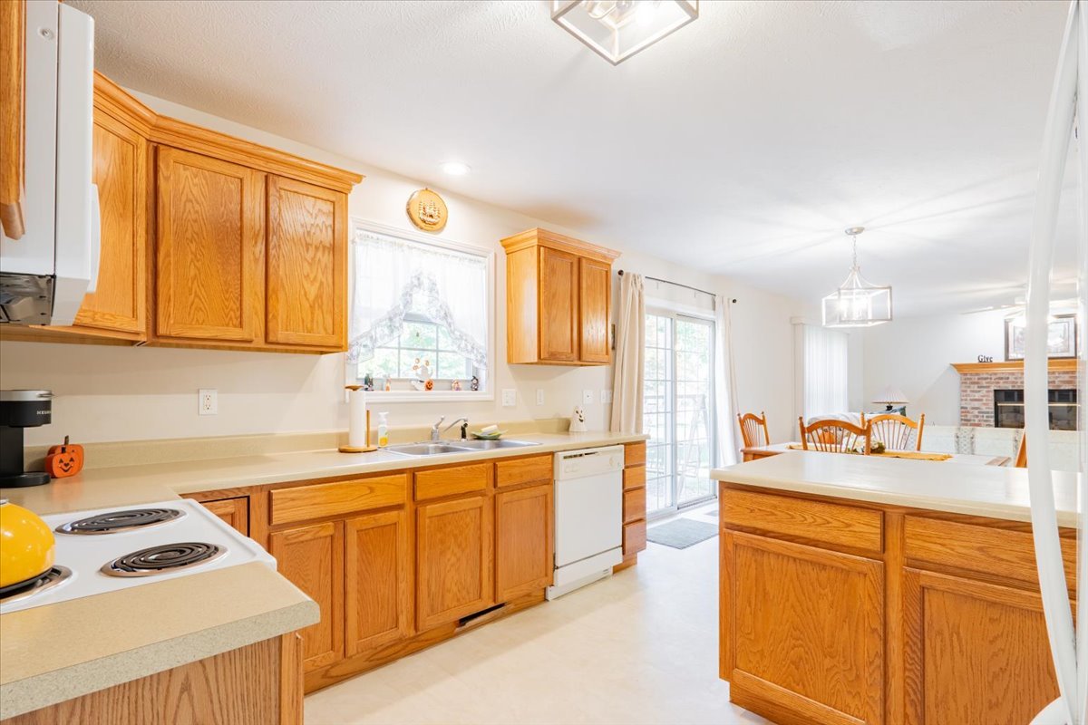 310 Buttercup Drive, Savoy, IL 61874