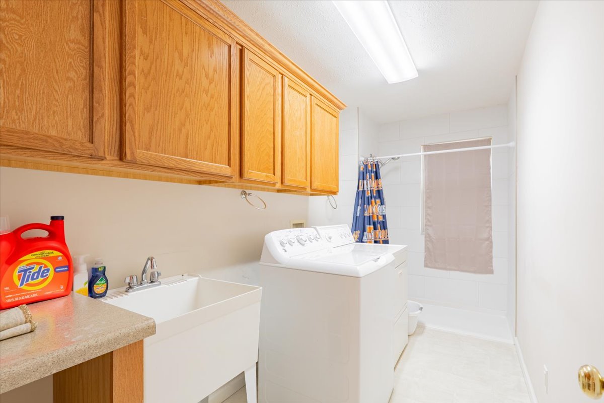 310 Buttercup Drive, Savoy, IL 61874