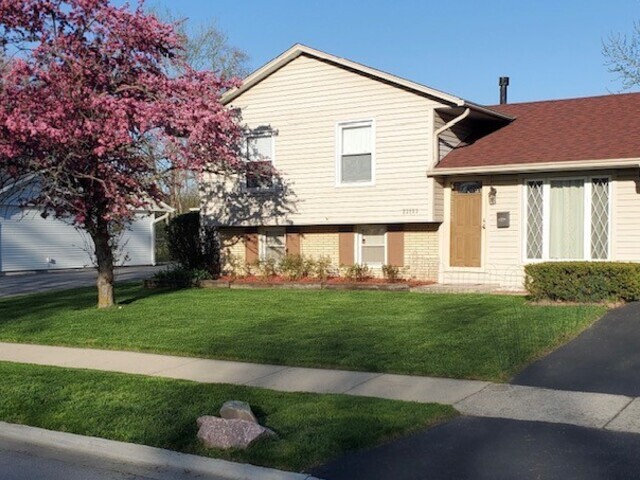 22153 Rockingham Road, Richton Park, IL 60471