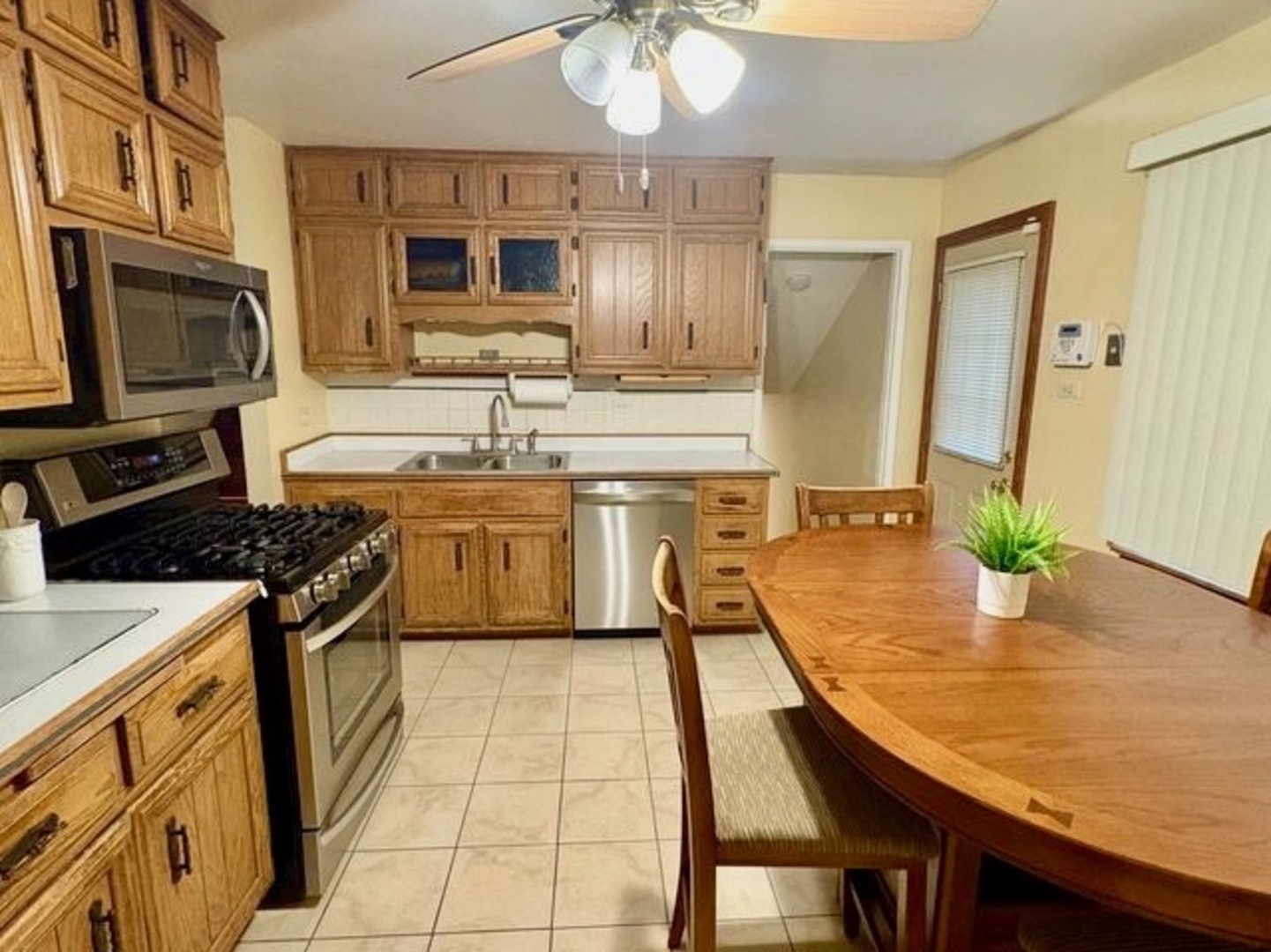 22153 Rockingham Road, Richton Park, IL 60471