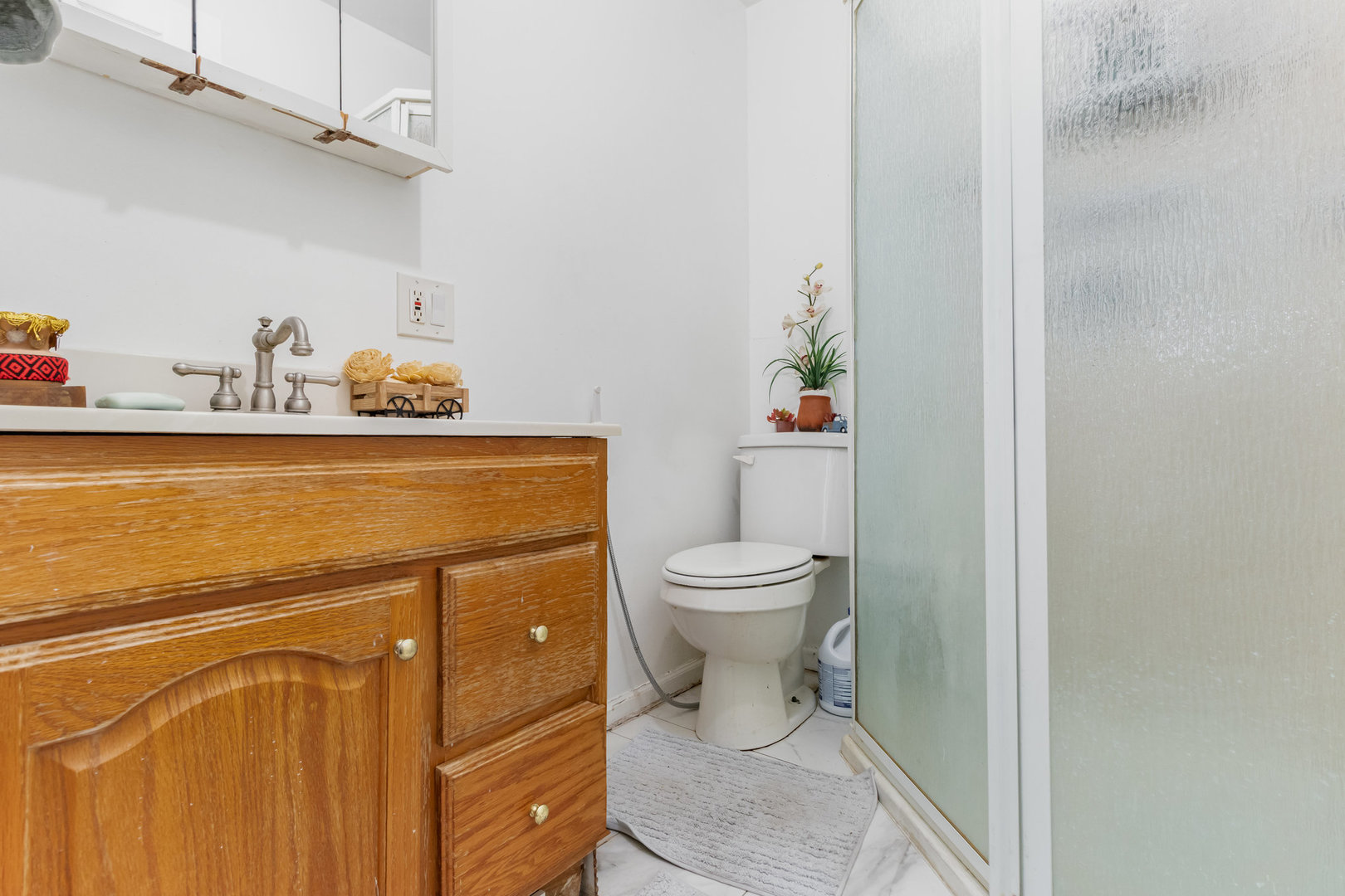10007 Irving Park Road, Schiller Park, IL 60176