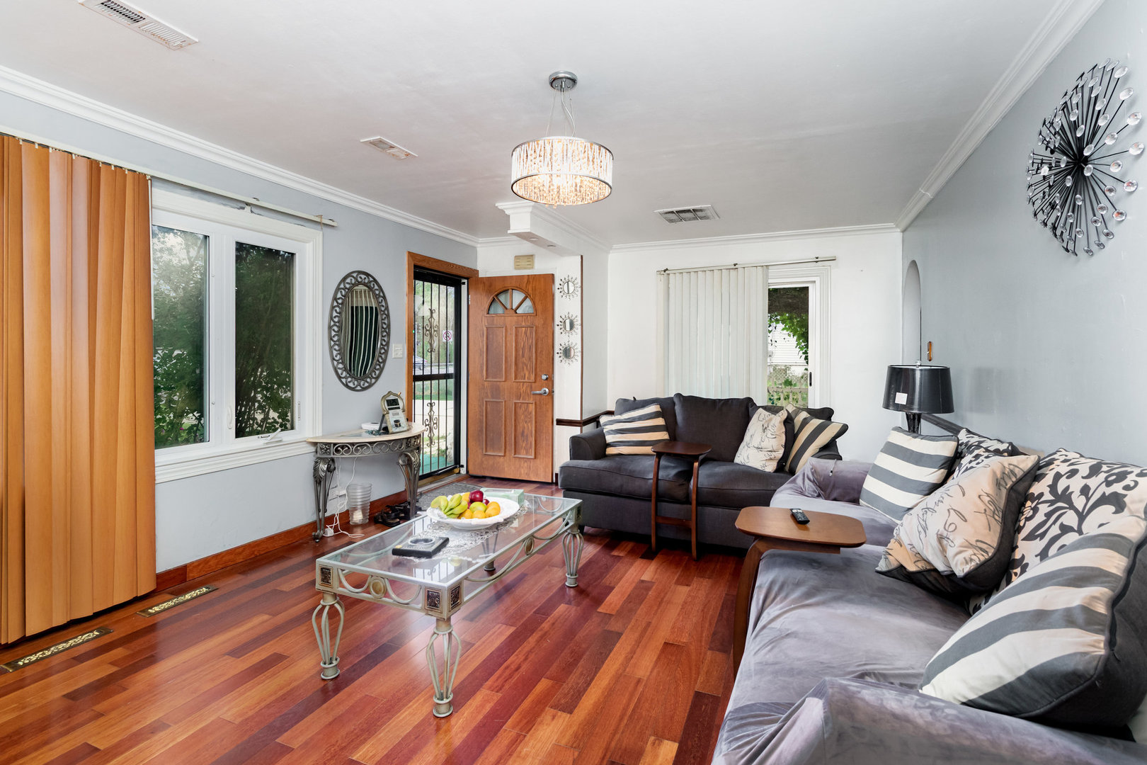 10007 Irving Park Road, Schiller Park, IL 60176