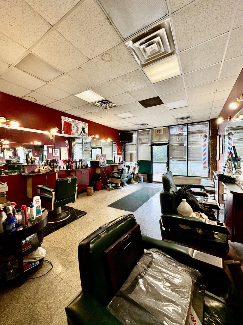 3042 W Roosevelt Road, Chicago, IL 60612