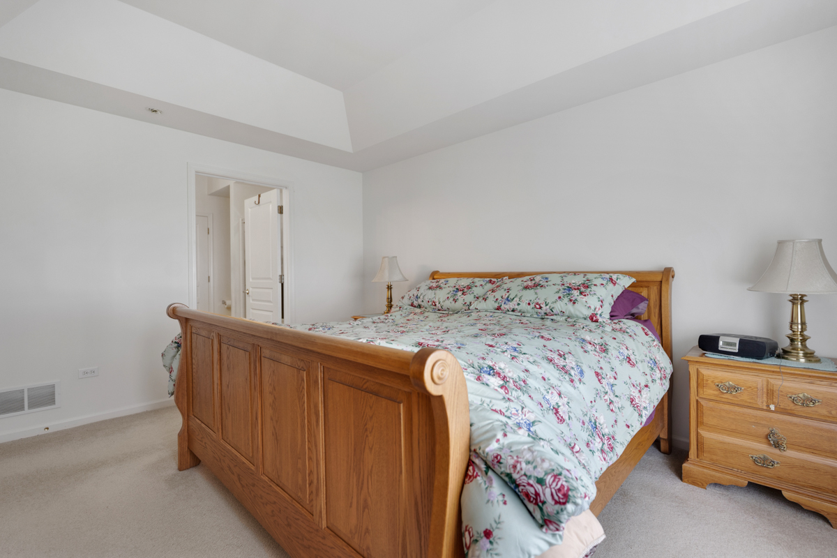 14060 PALISADES Avenue, Huntley, IL 60142