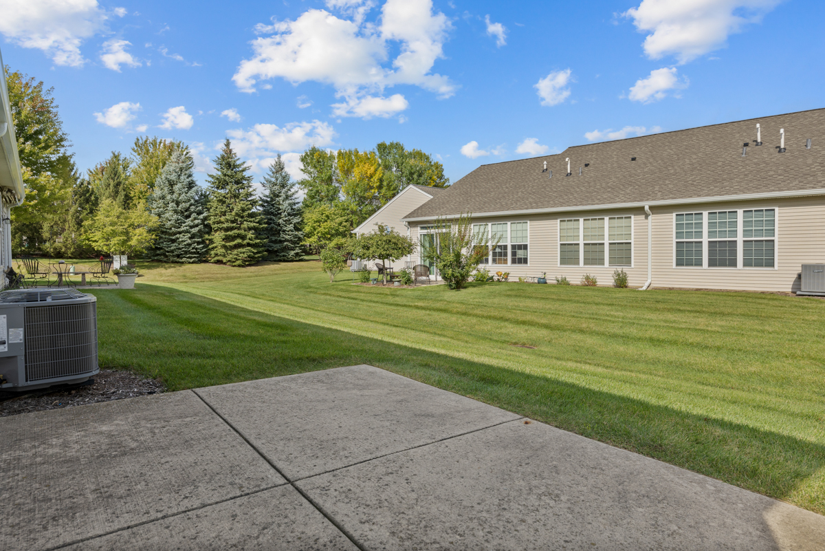 14060 PALISADES Avenue, Huntley, IL 60142