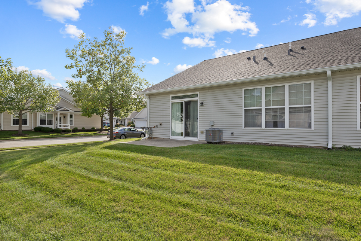 14060 PALISADES Avenue, Huntley, IL 60142