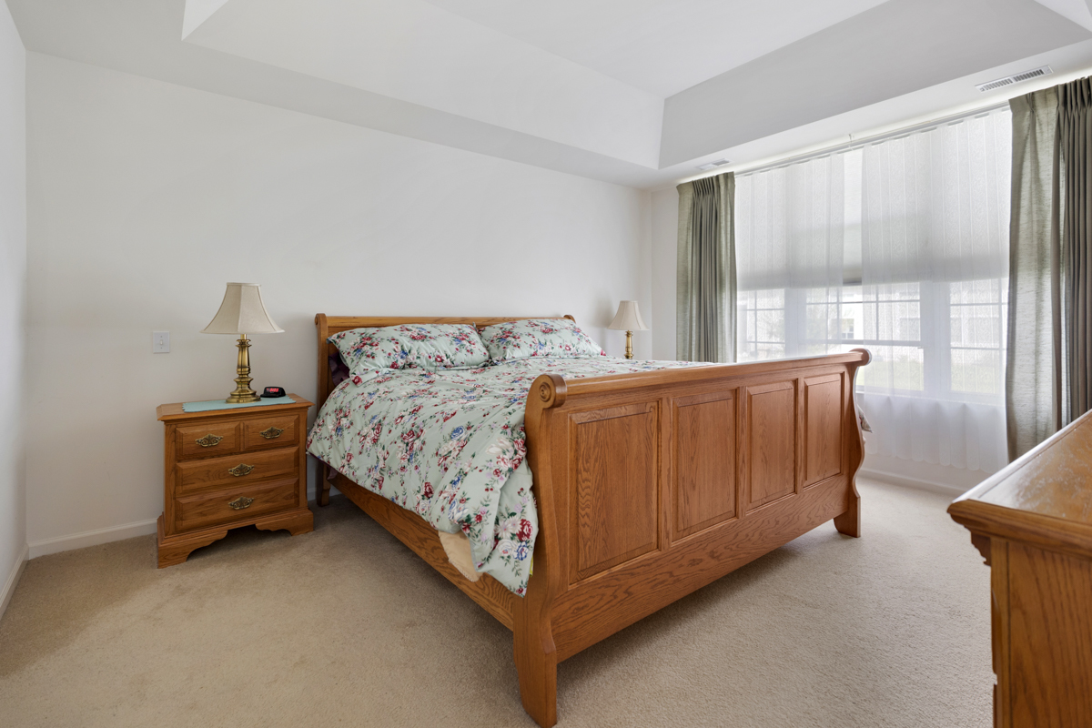 14060 PALISADES Avenue, Huntley, IL 60142