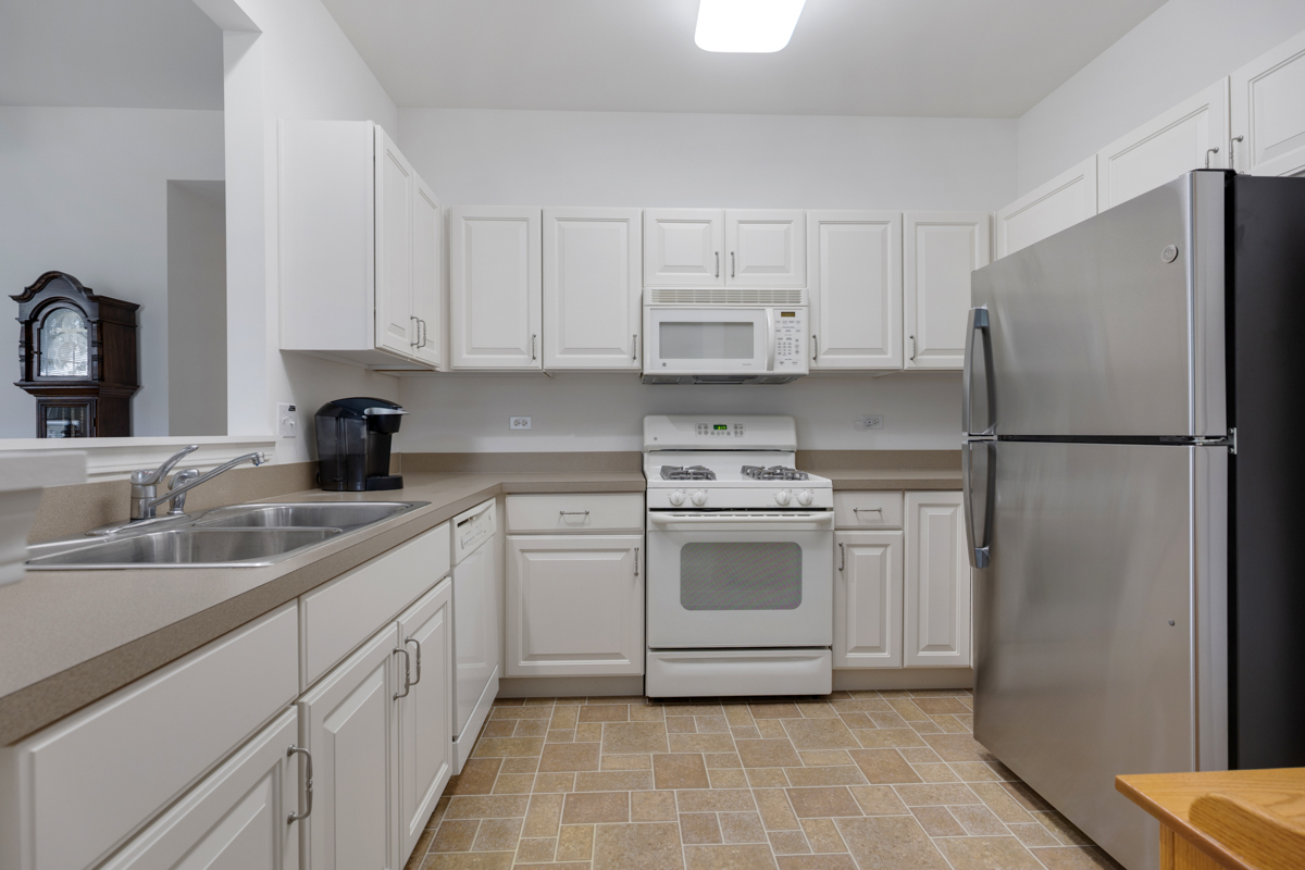 14060 PALISADES Avenue, Huntley, IL 60142