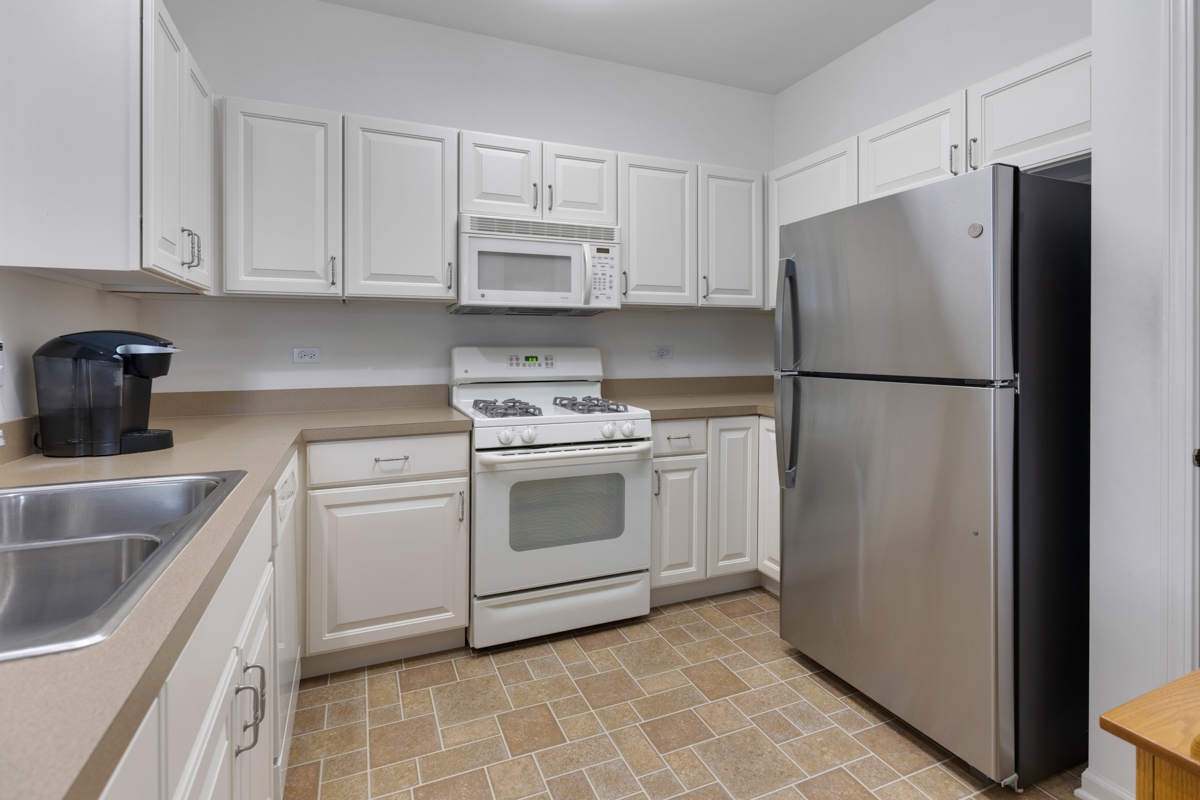 14060 PALISADES Avenue, Huntley, IL 60142