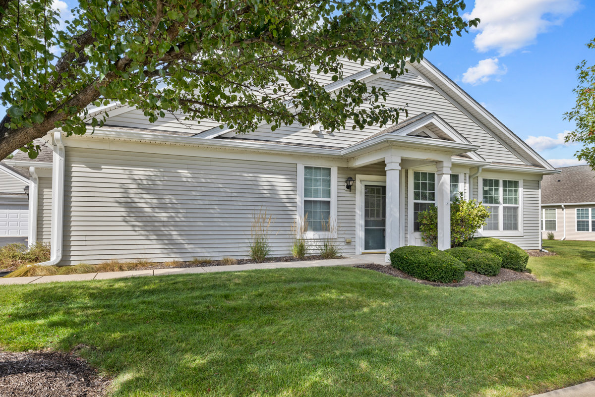 14060 PALISADES Avenue, Huntley, IL 60142