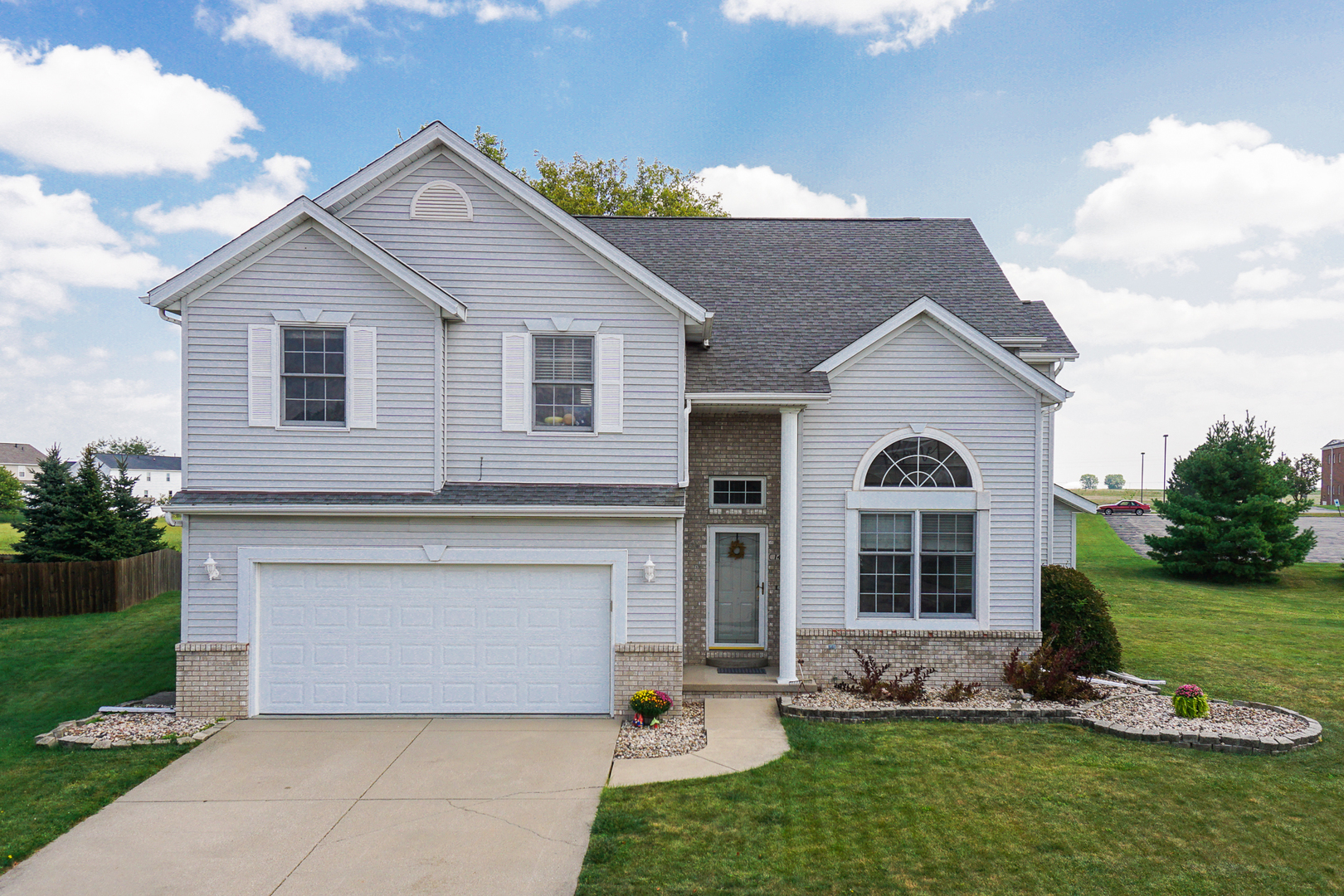 14 Minks Court, Bloomington, IL 61704