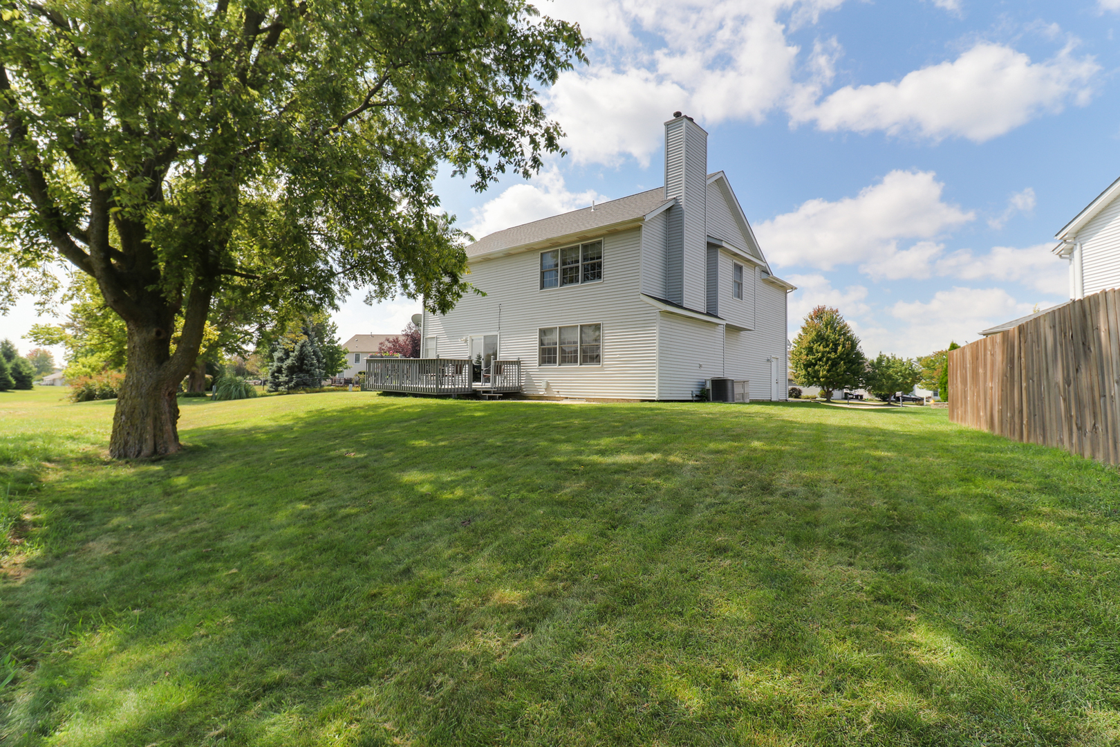 14 Minks Court, Bloomington, IL 61704