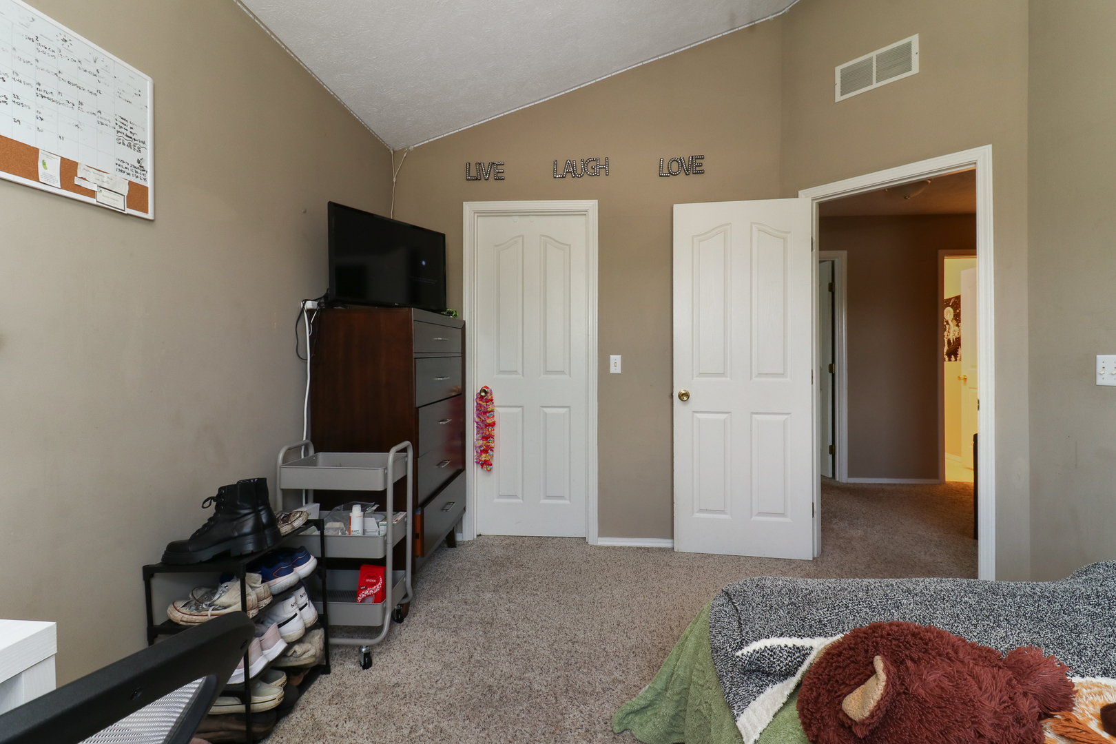 14 Minks Court, Bloomington, IL 61704