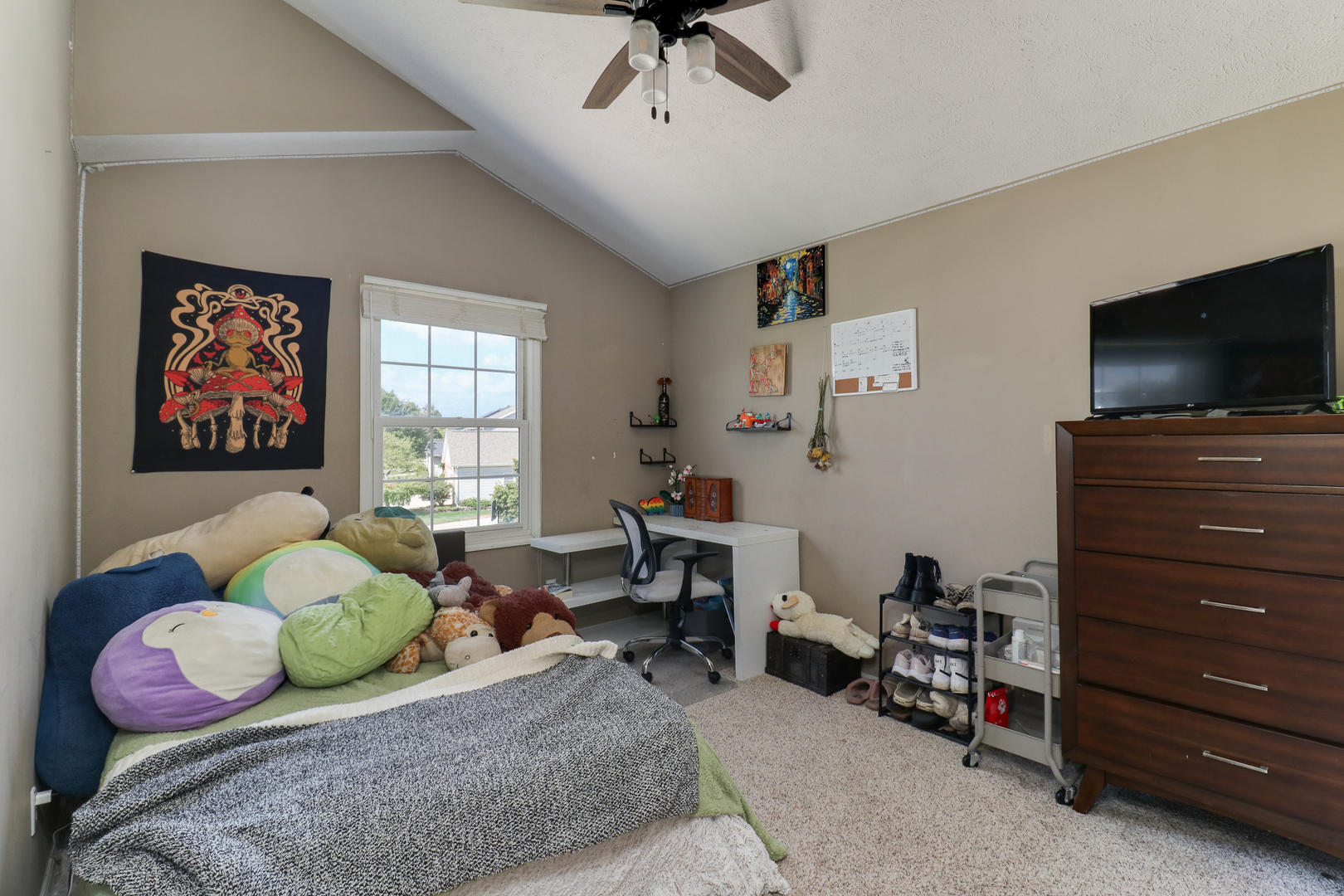 14 Minks Court, Bloomington, IL 61704