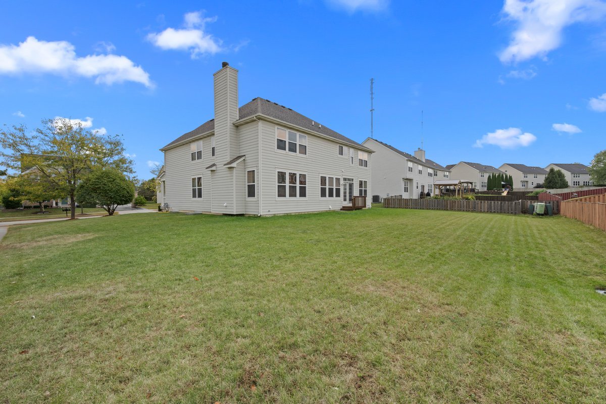 312 Monument Road, Elgin, IL 60124