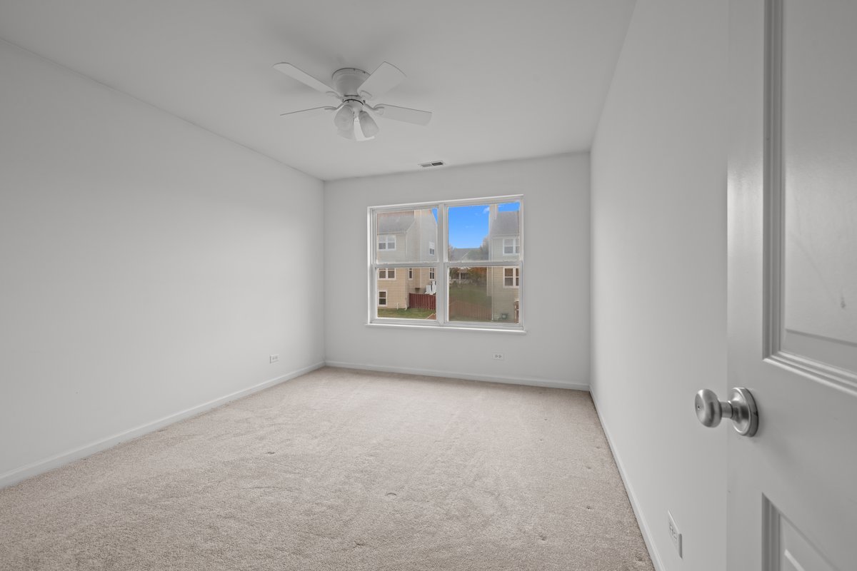 312 Monument Road, Elgin, IL 60124