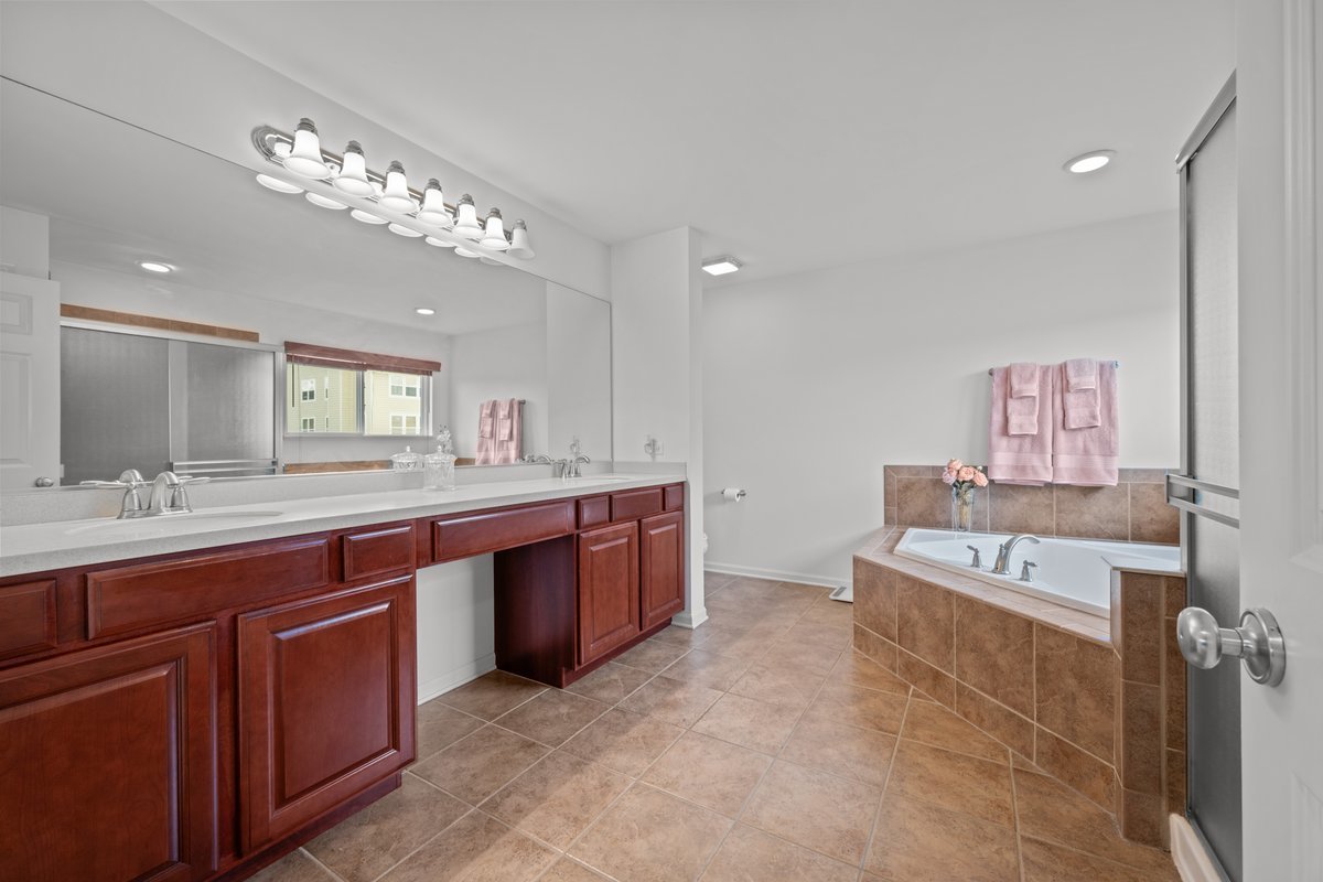 312 Monument Road, Elgin, IL 60124