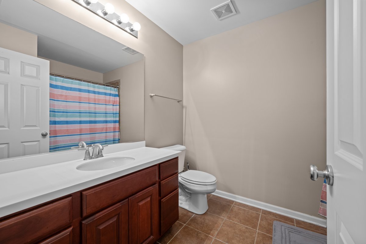 312 Monument Road, Elgin, IL 60124