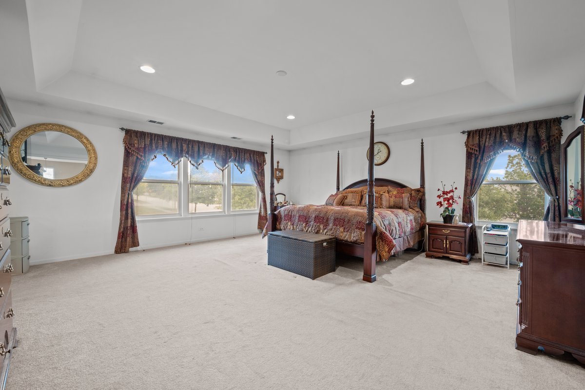 312 Monument Road, Elgin, IL 60124