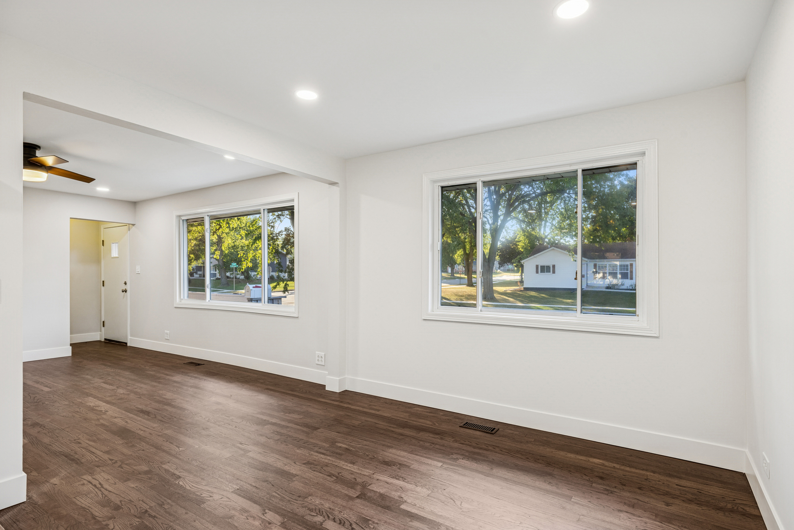 705 Ash Road, Hoffman Estates, IL 60169