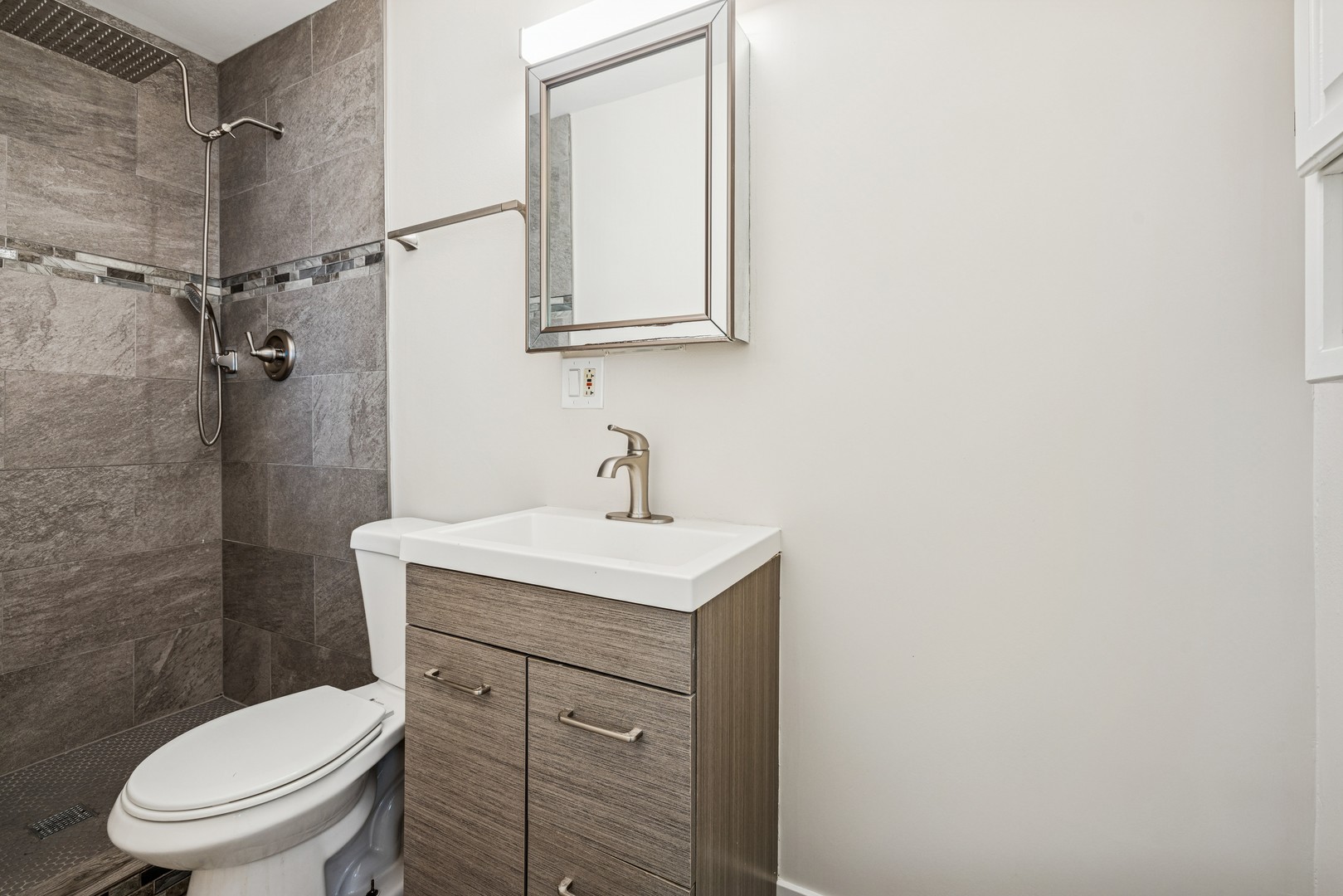 705 Ash Road, Hoffman Estates, IL 60169