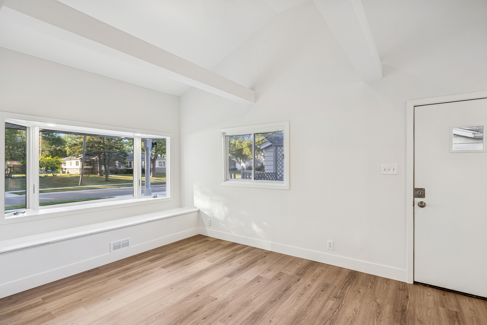 705 Ash Road, Hoffman Estates, IL 60169