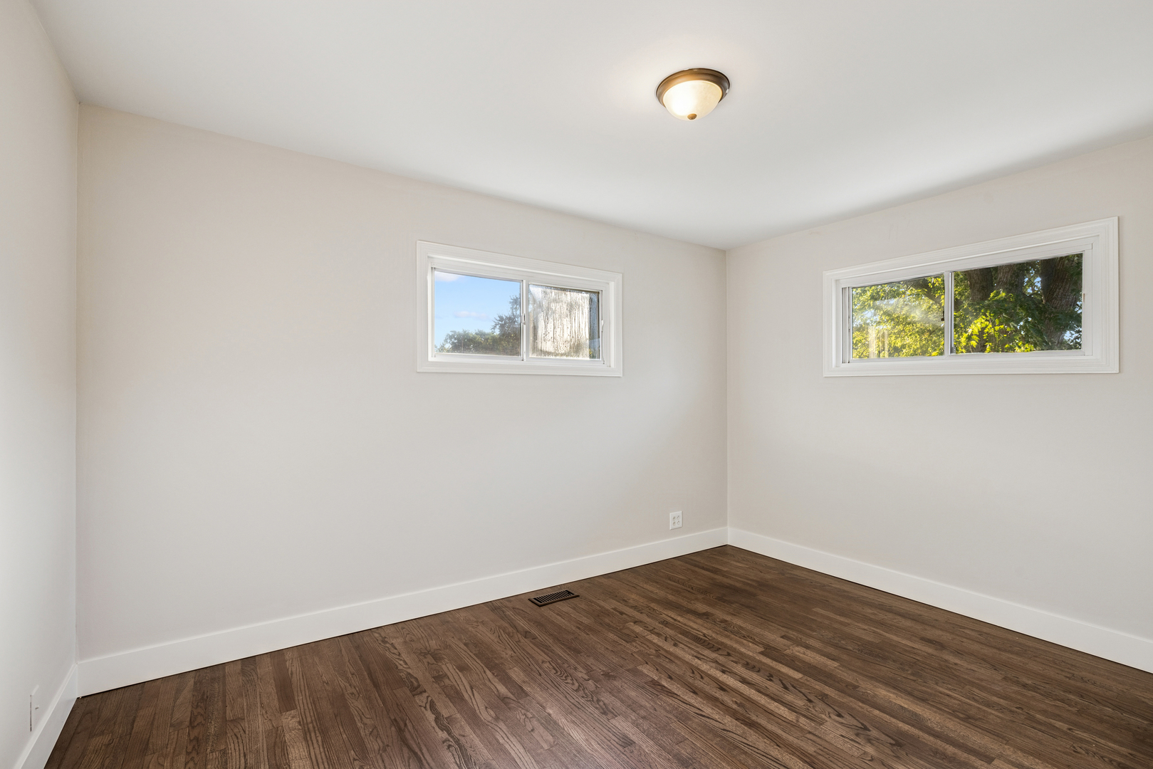 705 Ash Road, Hoffman Estates, IL 60169