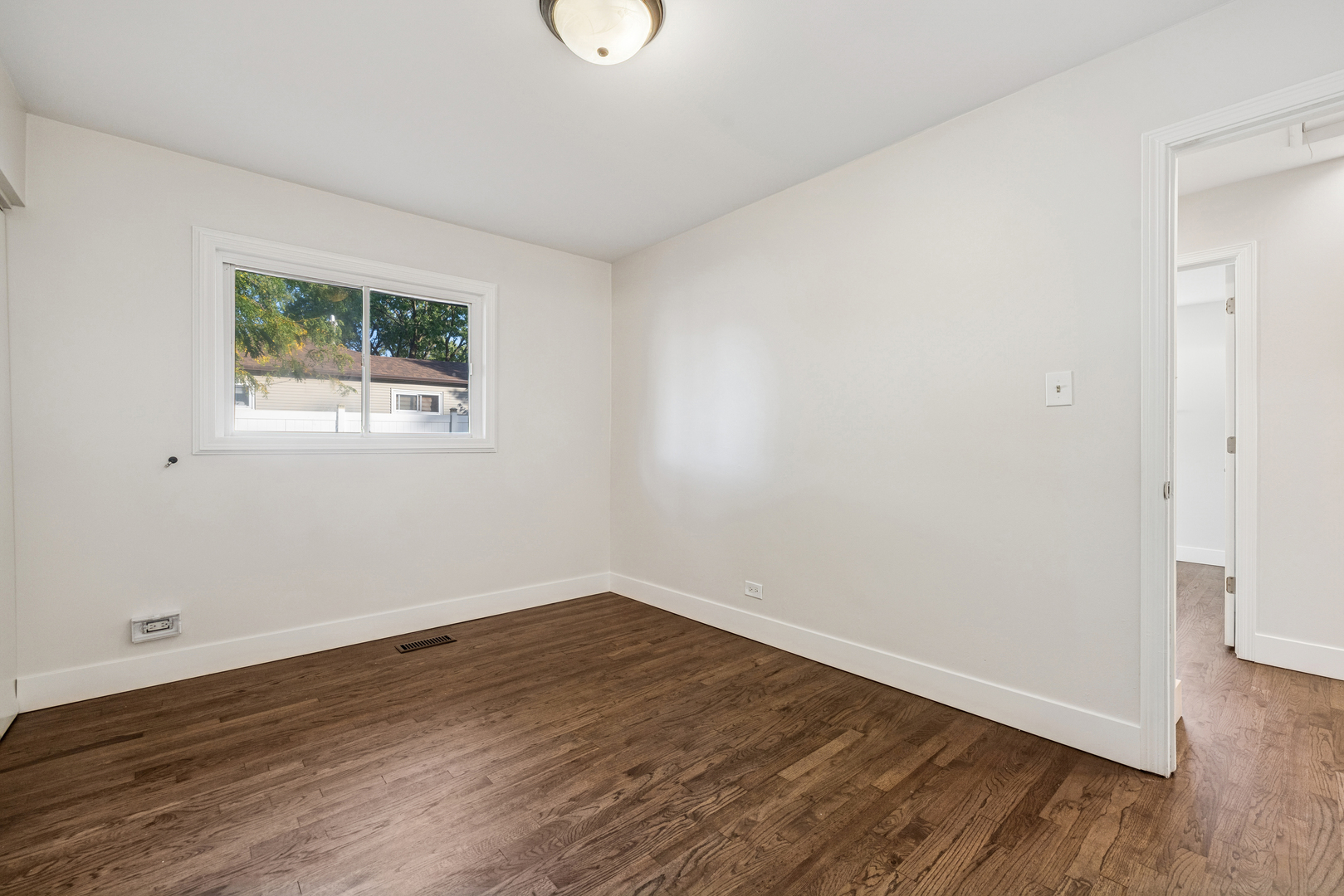 705 Ash Road, Hoffman Estates, IL 60169