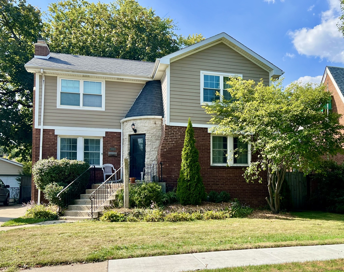 9210 S Trumbull Avenue, Evergreen Park, IL 60805