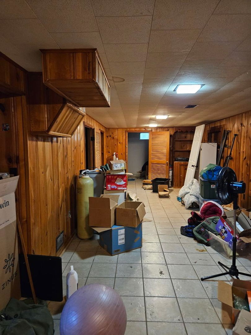 5504 Louella Avenue, McHenry, IL 60050