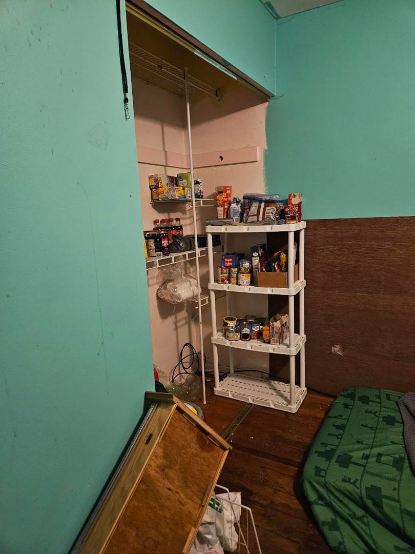 5504 Louella Avenue, McHenry, IL 60050