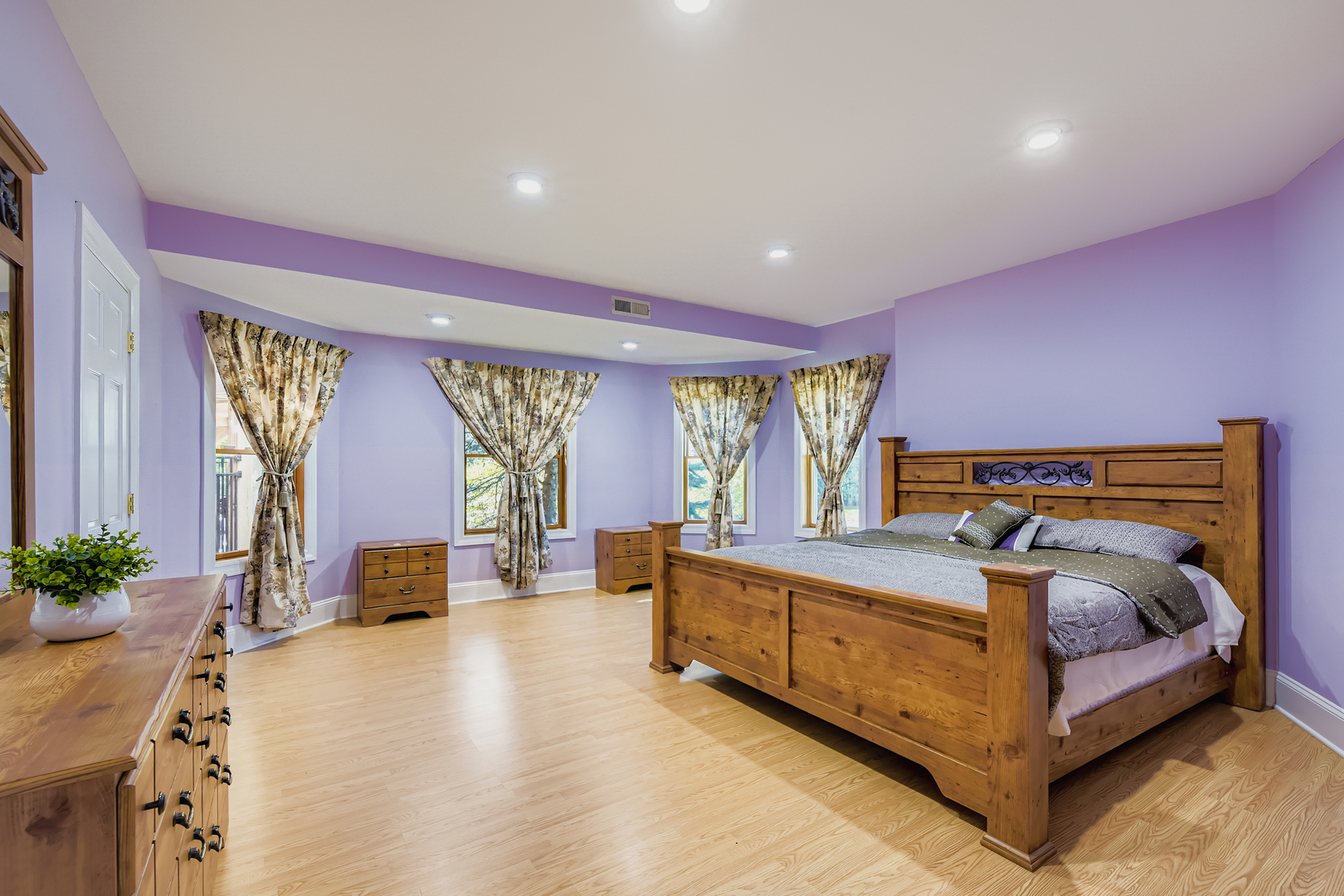 3513 Deep Wood Drive, Crystal Lake, IL 60012