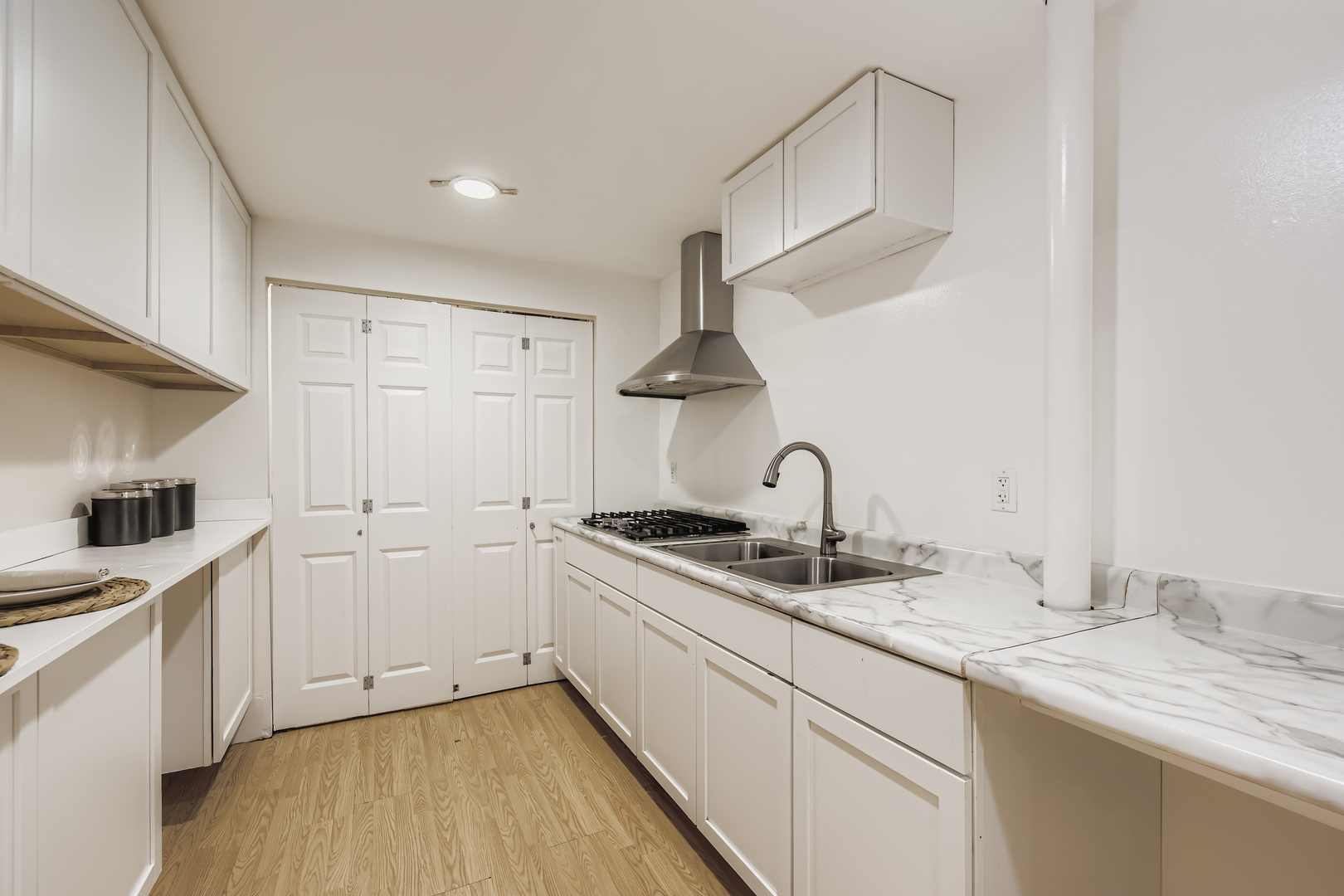 3513 Deep Wood Drive, Crystal Lake, IL 60012