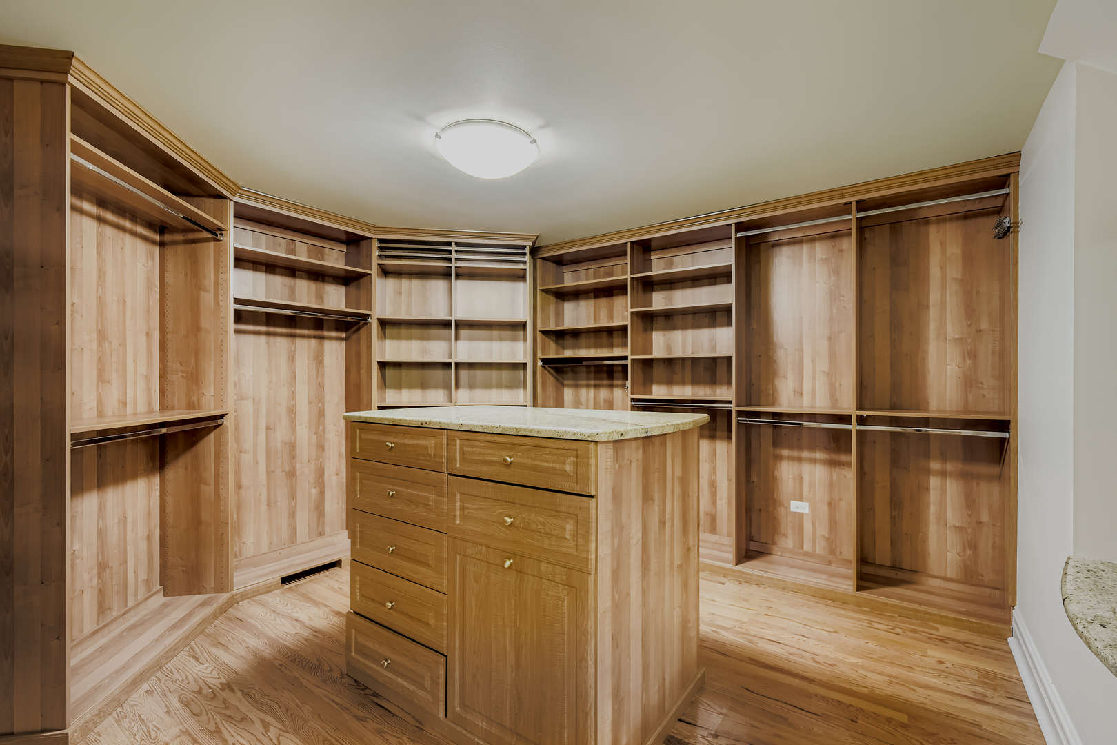 3513 Deep Wood Drive, Crystal Lake, IL 60012