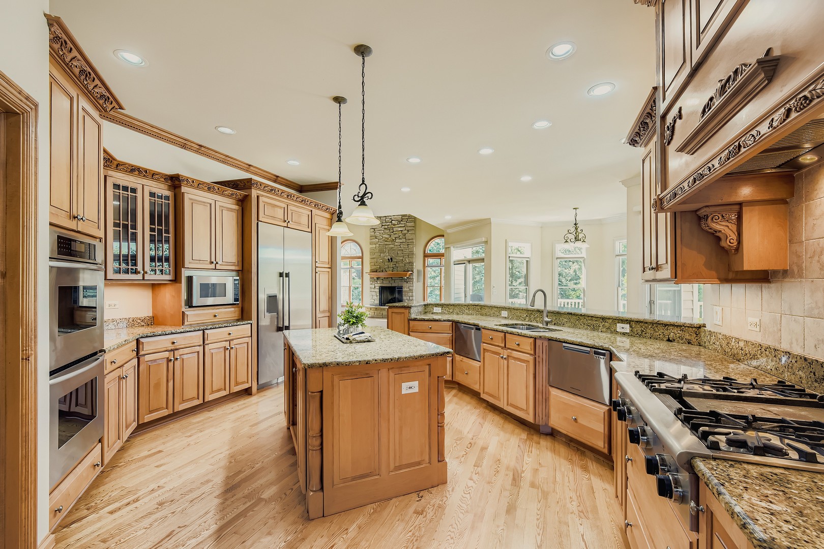 3513 Deep Wood Drive, Crystal Lake, IL 60012