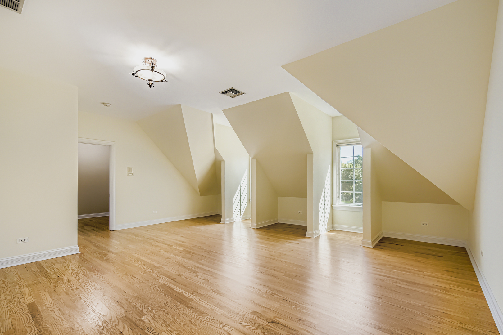 3513 Deep Wood Drive, Crystal Lake, IL 60012