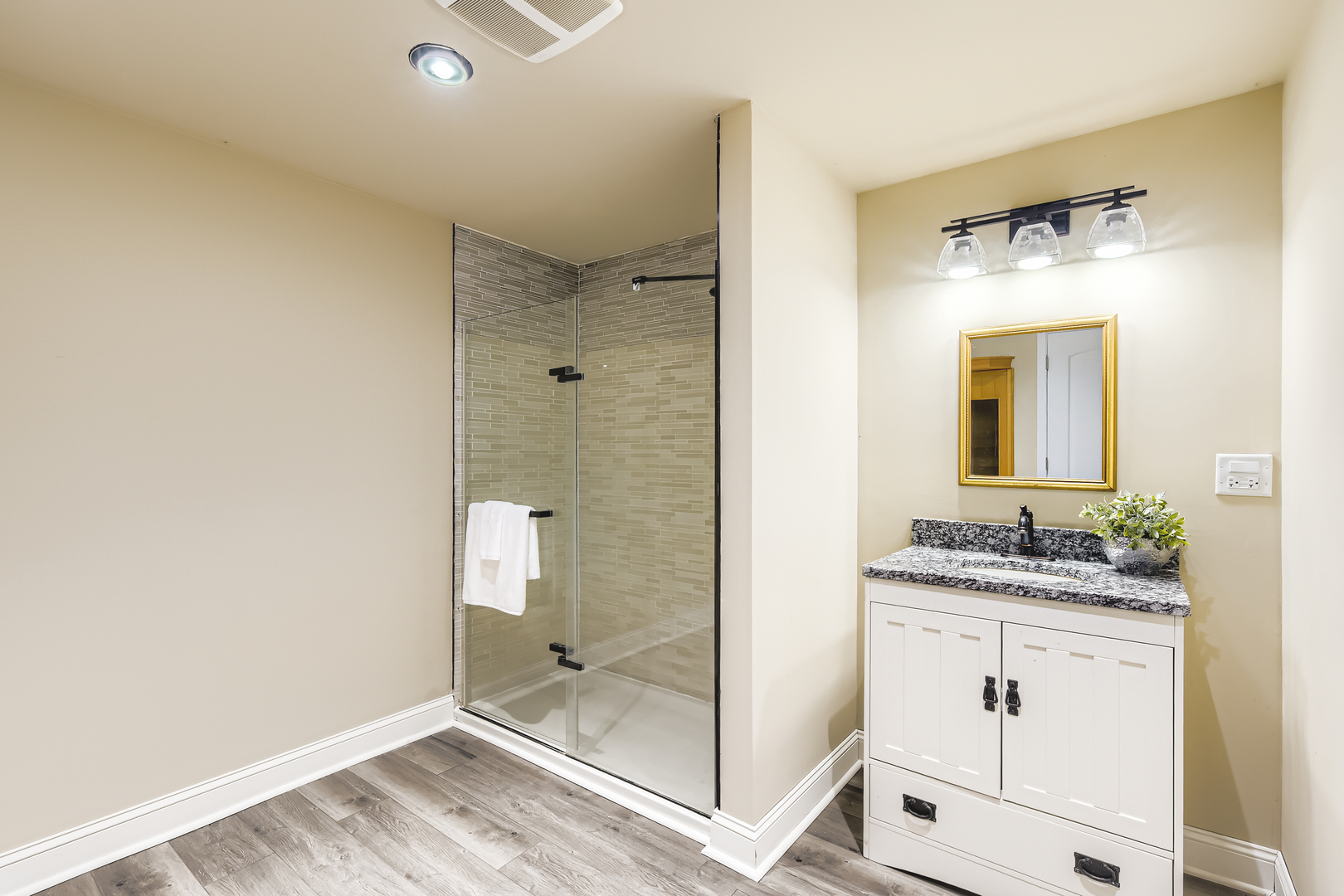 3513 Deep Wood Drive, Crystal Lake, IL 60012