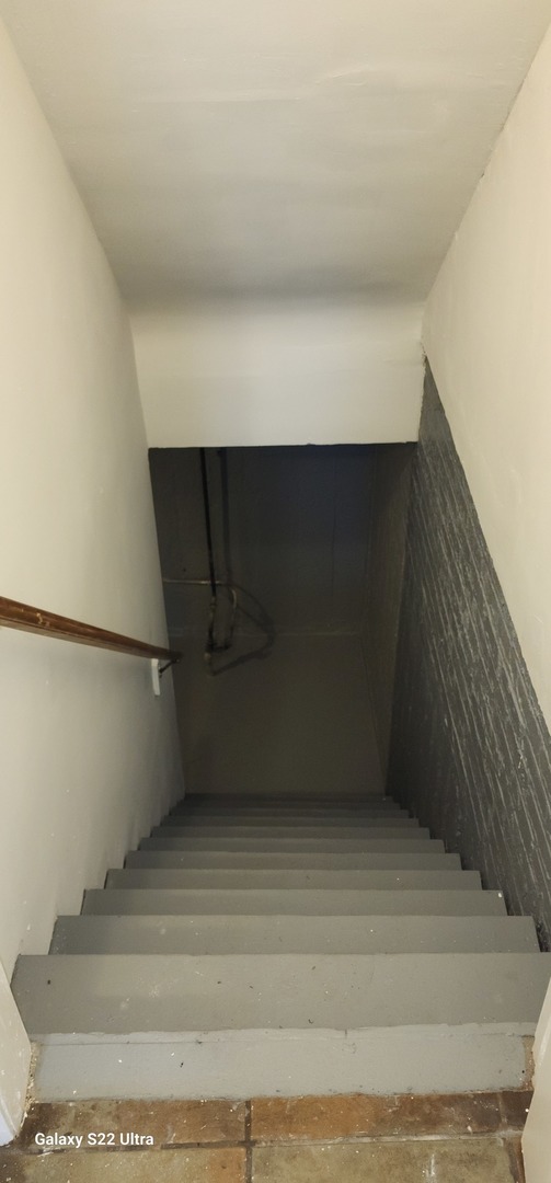 1117 E 82nd Place, Chicago, IL 60619