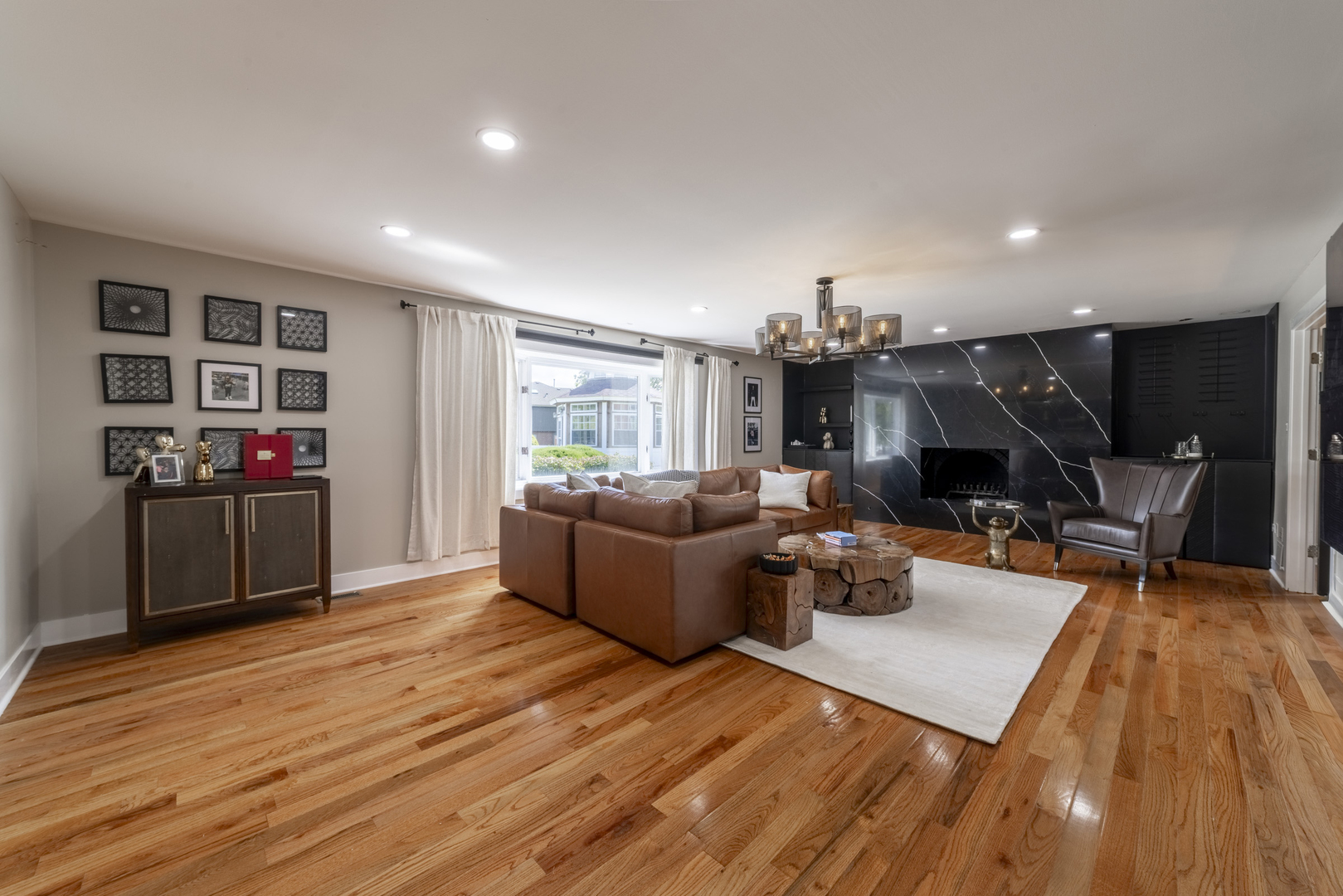 8607 Glenshire Street, Tinley Park, IL 60487