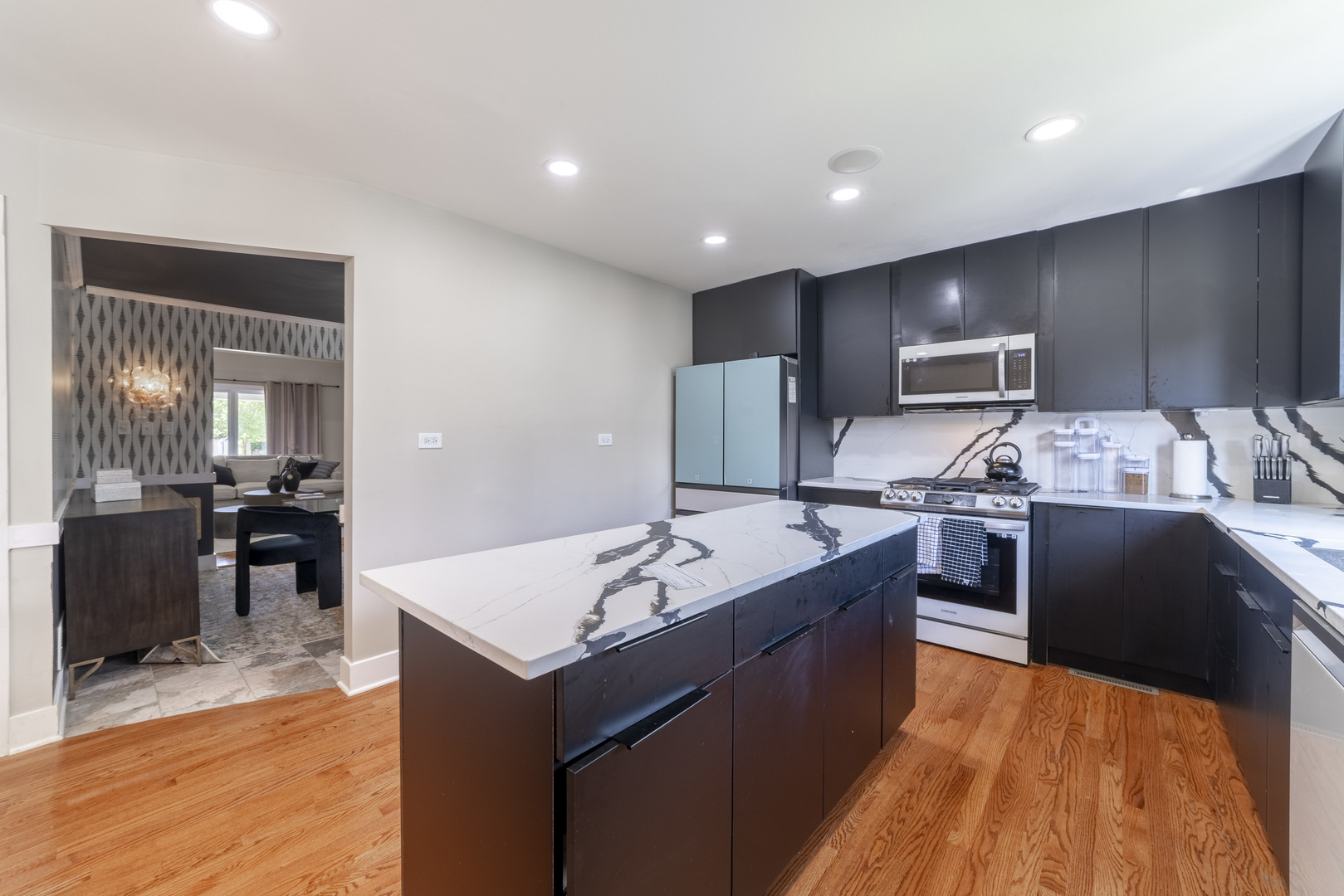 8607 Glenshire Street, Tinley Park, IL 60487