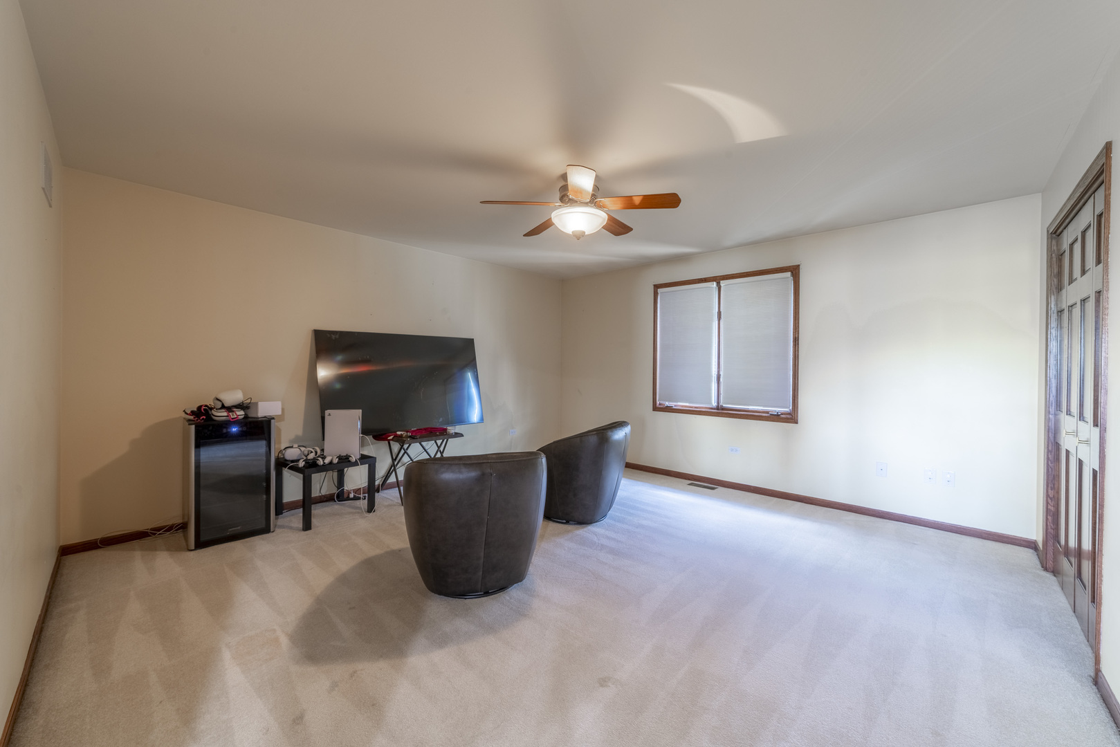 8607 Glenshire Street, Tinley Park, IL 60487