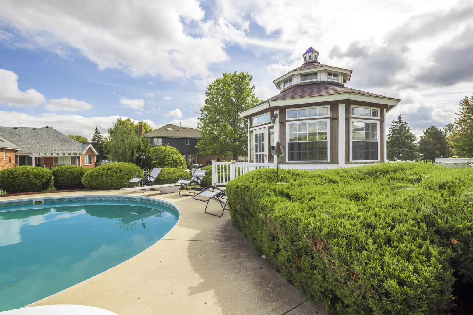 8607 Glenshire Street, Tinley Park, IL 60487