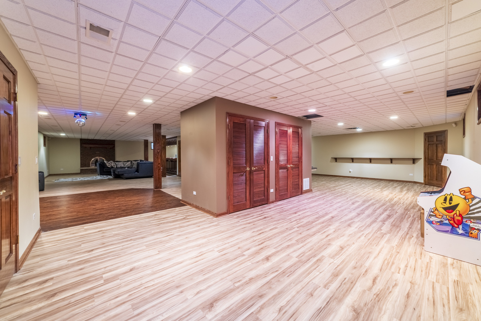 8607 Glenshire Street, Tinley Park, IL 60487