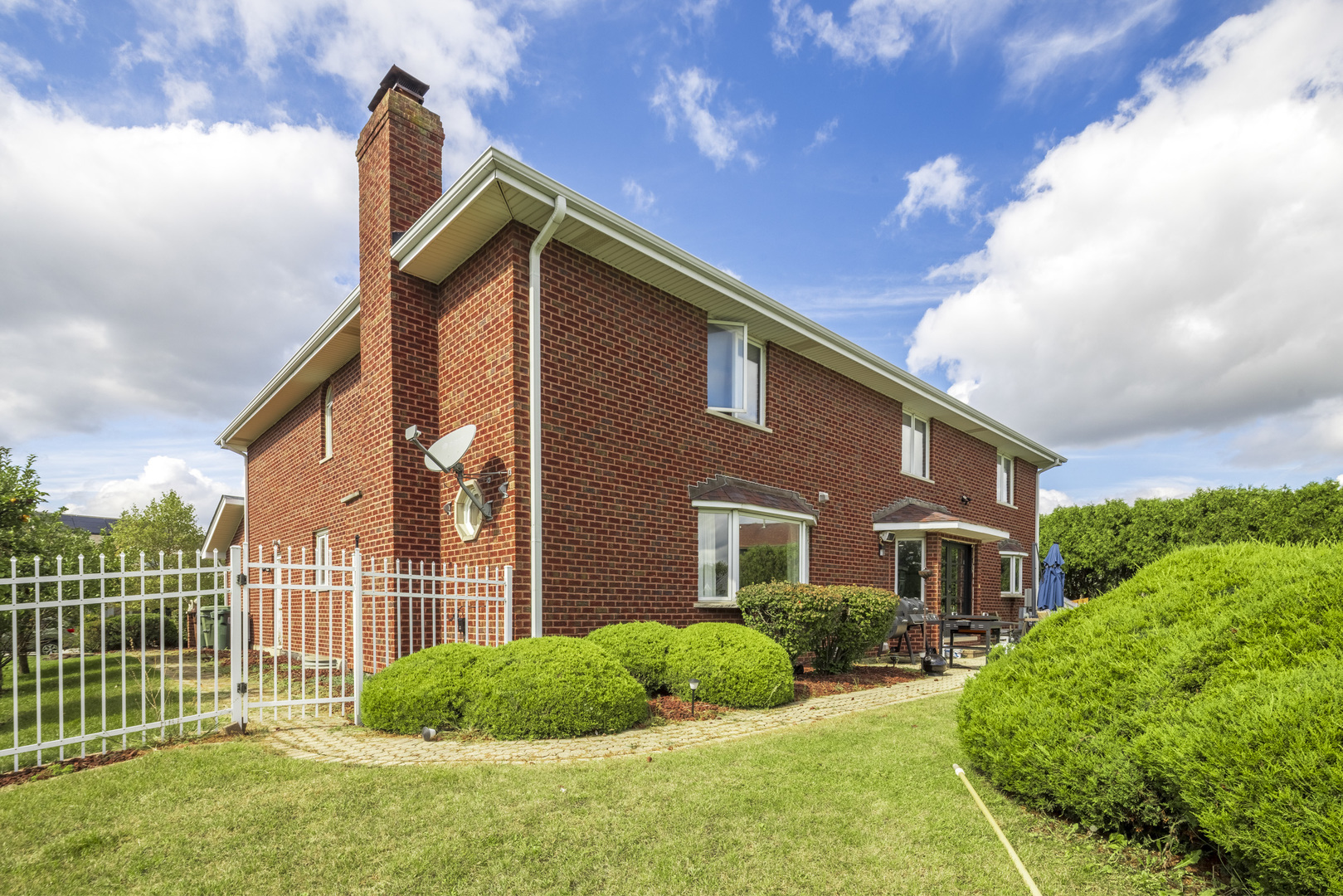 8607 Glenshire Street, Tinley Park, IL 60487