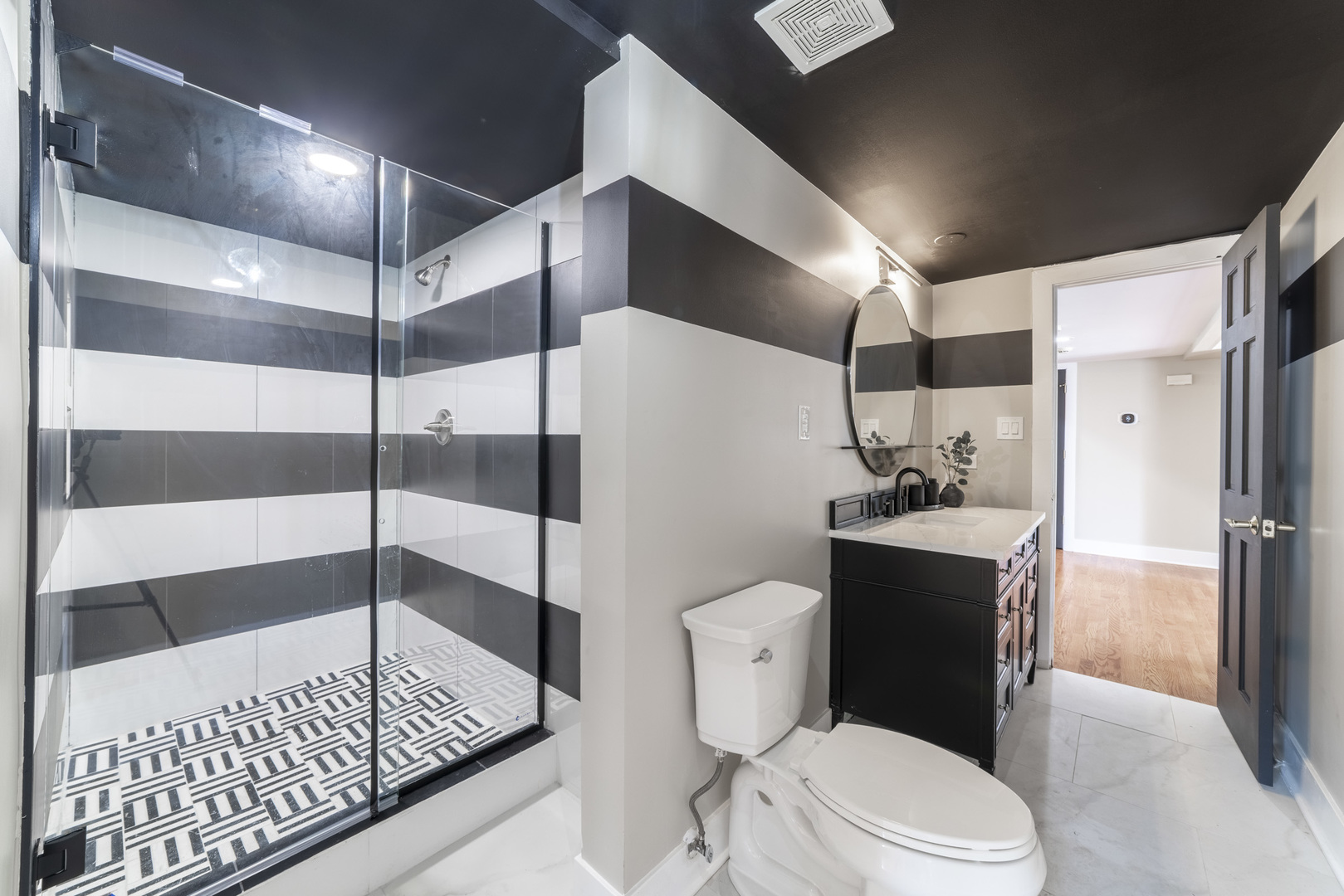 8607 Glenshire Street, Tinley Park, IL 60487