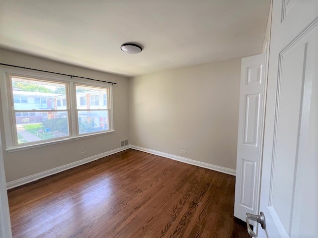 553 Lynn Court #B, Glendale Heights, IL 60139