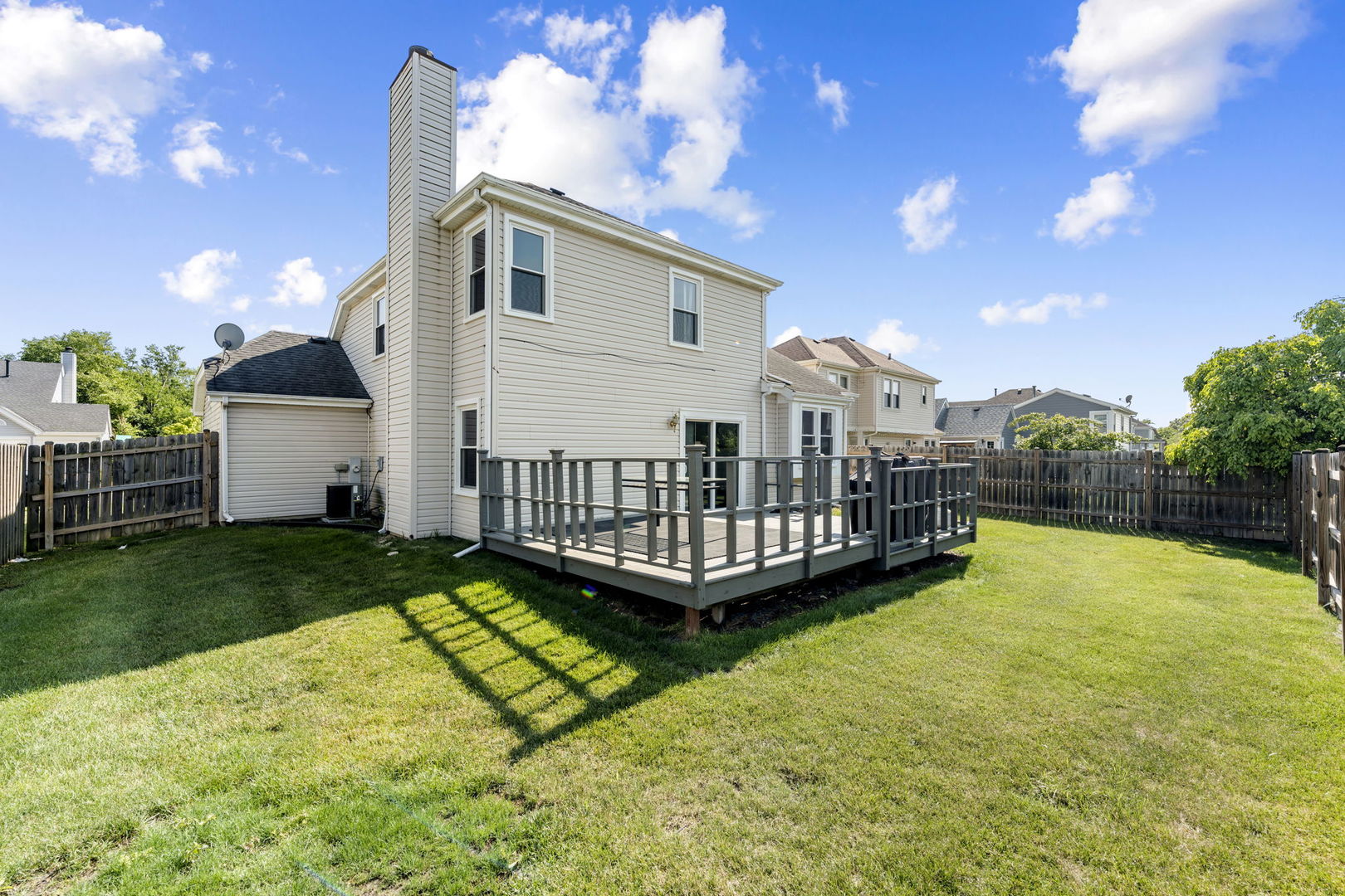 24 Fillmore Lane, Streamwood, IL 60107